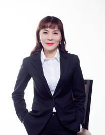 彭鑫律师照片